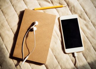 What is the different between note 8 vs note 9 note 8 vs note 9
