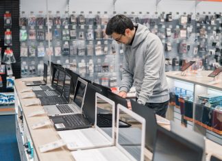 7 Tips for Buying a Laptop Computer This Black Friday tips for buying a laptop