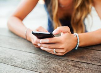 Top 5 Factors to Consider When Buying a Smartphone Buying a Smartphone