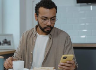 Mobile Lockdown: 3 Tips to Use Your Smartphone Safely Mobile Lockdown