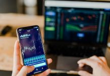 How to day trade from your phone laptop