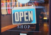 TECHNOLOGY IS CHANGING THE ONLINE BUSINESS INDUSTRY ONLINE BUSINESS INDUSTRY