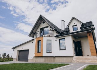 GUTTER SYSTEM OF HOME: WHAT YOU NEED TO KNOW ABOUT IT house