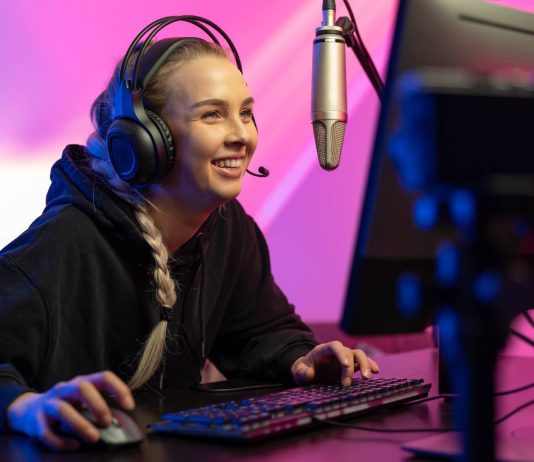 Software Behind the Success of Twitch