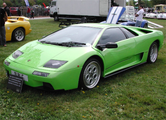 7 of the Best Types of Replica Cars You Can Find Right Now
