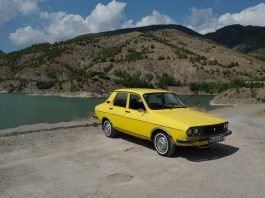 How to Remove the Window Tint from Your Vehicle how to remove window tint from car