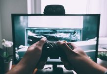 Love gaming? These pro tips will help your phone battery last longer Love gaming