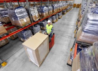 6 ways to create a jaw-dropping product shipping