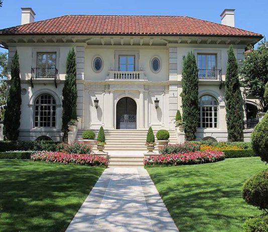 The Power of Virtual Reality in UK Real Estate: Touring Properties from Anywhere UK Real Estate