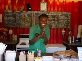 How to Enjoy Your Job as a Waiter and Have Fun