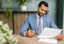 Deciphering the Differences: Business Brokers vs. Real Estate Agents