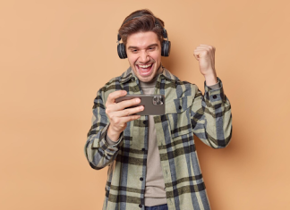 8 Great Reasons Why Mobile Gaming Captivates Australians