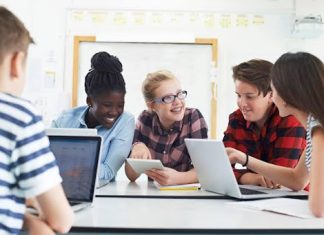 Staying Connected: 5 Gadgets and Apps for Collaborative Coursework with Peers